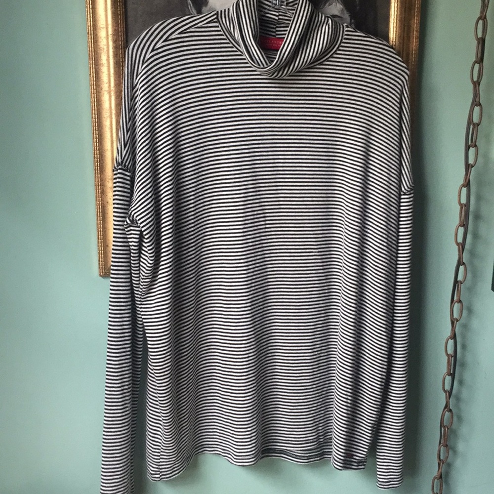n : philanthropy turtleneck top NWOT